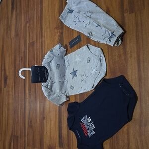 Tommy Hilfiger Navy and Gray Baby Outfit Set Size 12 Monts NWT SET 3 PIECES